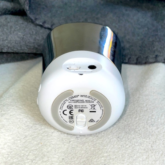 Creative Portable Speaker - Picture 4 of 4